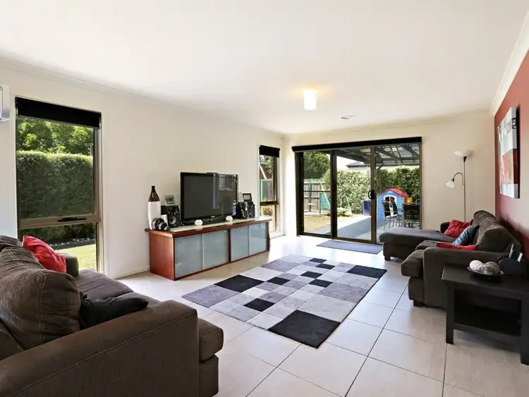 Sixth view of Homely house listing, 7 Ellen Close, Grovedale VIC 3216