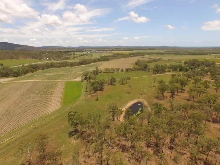 89806 Bruce Highway, Sarina QLD 4737