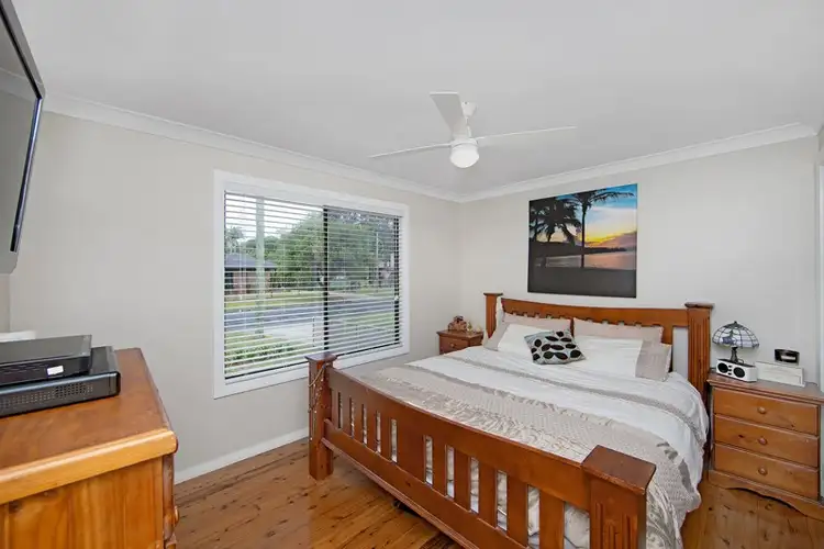 Sixth view of Homely house listing, 3 St James Avenue, Berkeley Vale NSW 2261