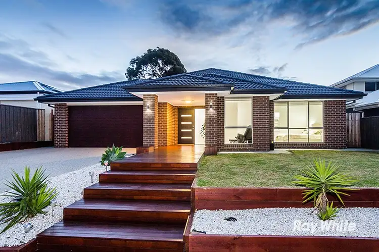 19 Sunline Way, Lyndhurst VIC 3975