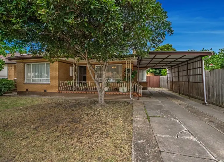 48 Mulhall Drive, St Albans VIC 3021
