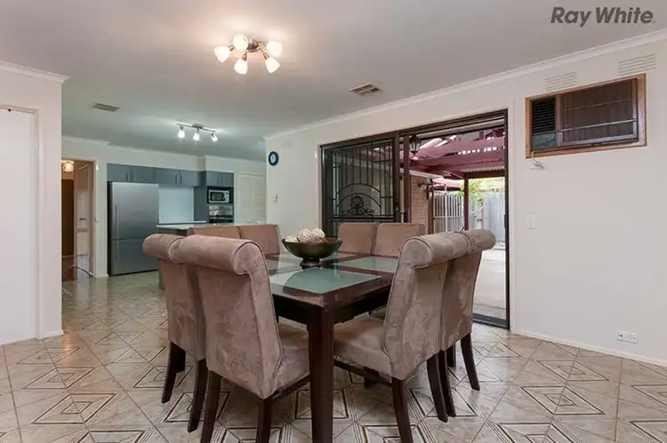 Fifth view of Homely house listing, 3 Eurora Court, Taylors Lakes VIC 3038
