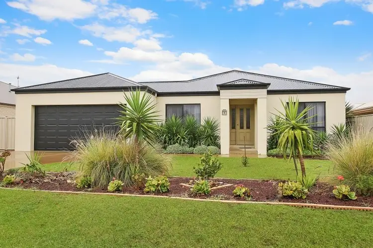 8 La Bamba Drive, Yarrawonga VIC 3730