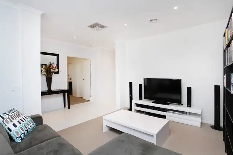 Sixth view of Homely house listing, 17 Hyacinth Place, Point Cook VIC 3030