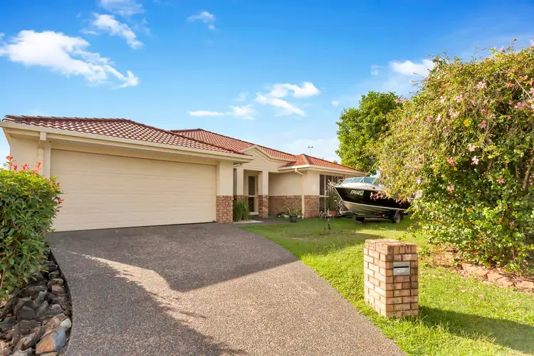 33 Murchison Street, Pacific Pines QLD 4211