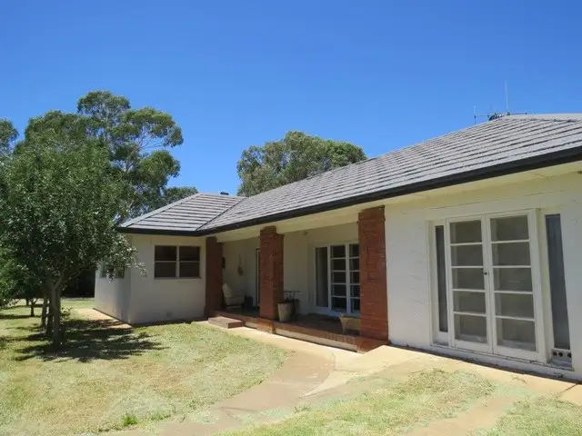 Main view of Homely house listing, 2 Thompson Street, Canowindra NSW 2804