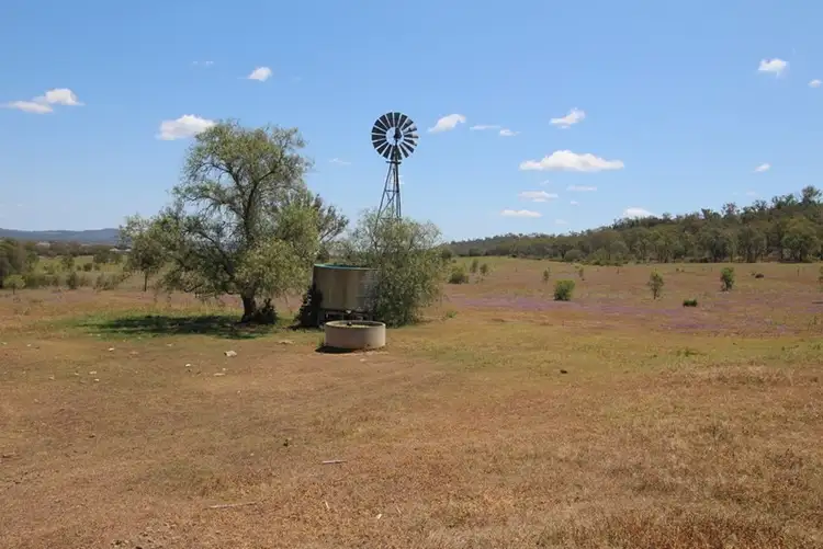 326 Stowers Rd, Linthorpe, Pittsworth QLD 4356