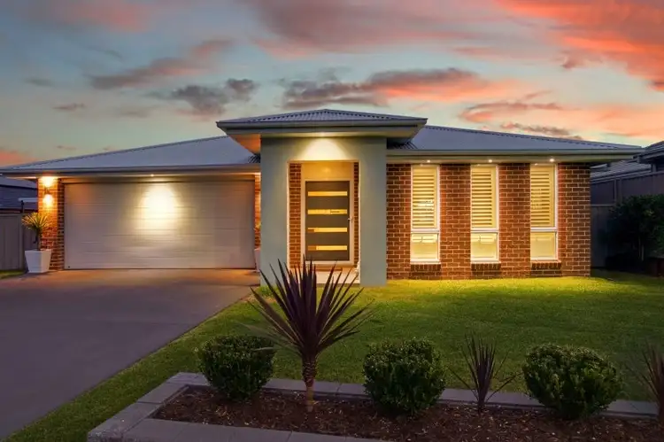14 Woodhurst Street, Largs NSW 2320