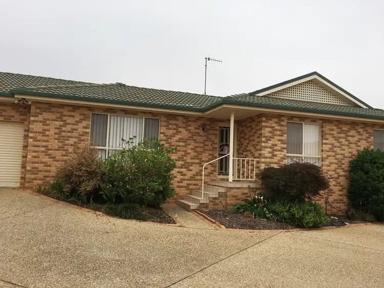 2/3 Worfolk Place, Griffith NSW 2680