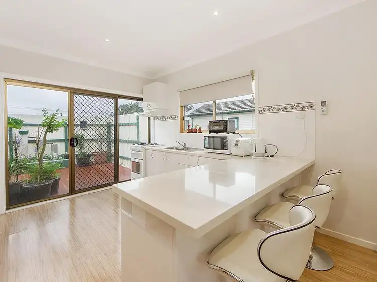 Third view of Homely unit listing, 1/127 William Street, St Albans VIC 3021