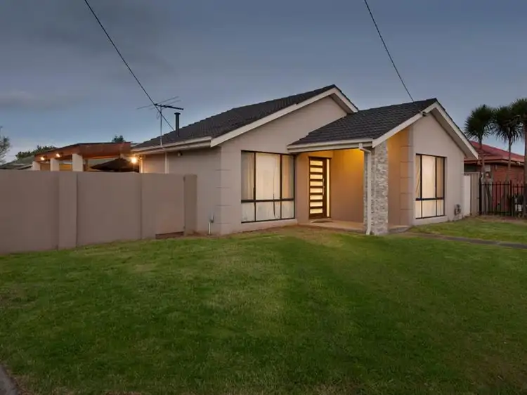 1 Cedar Court, Keysborough VIC 3173