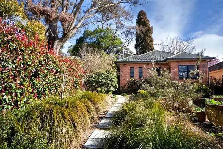 7 Neate Avenue, Blackheath NSW 2785