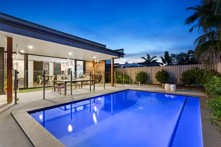 38 Aruma Avenue, Burleigh Waters QLD 4220