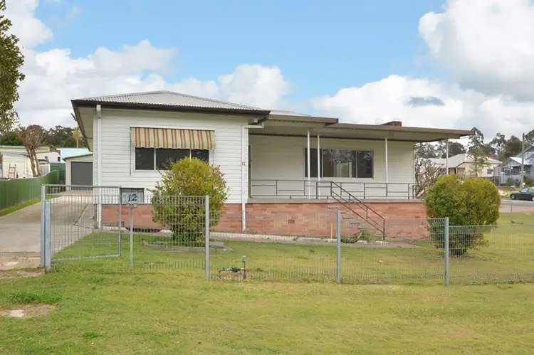 12 Goulburn Street, Abermain NSW 2326