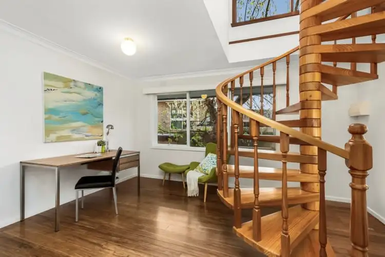Fifth view of Homely house listing, 2 Monomeith Crescent, Mount Waverley VIC 3149