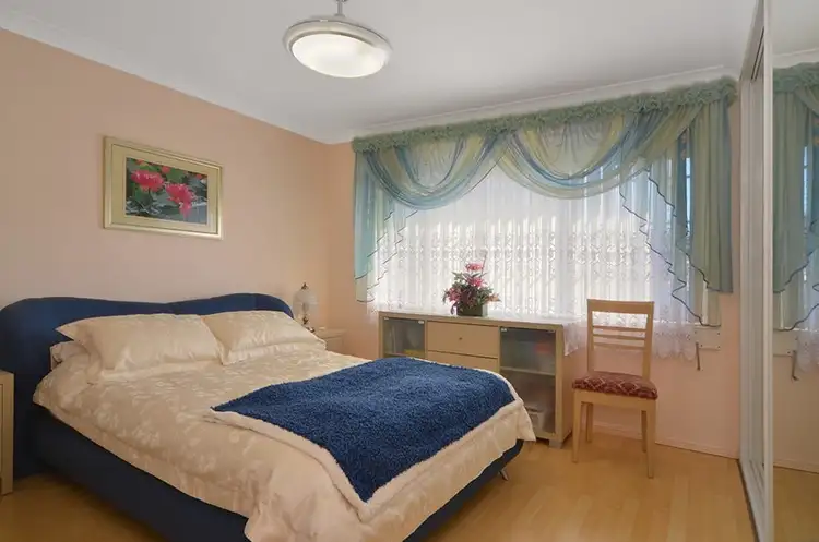 Fifth view of Homely house listing, 1/2 Kianga Close, Flinders NSW 2529