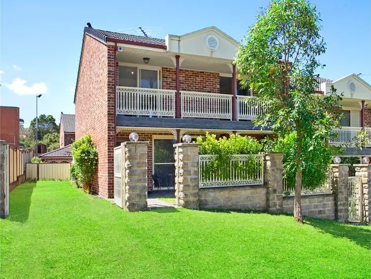 4/5 Short Street, Helensburgh NSW 2508