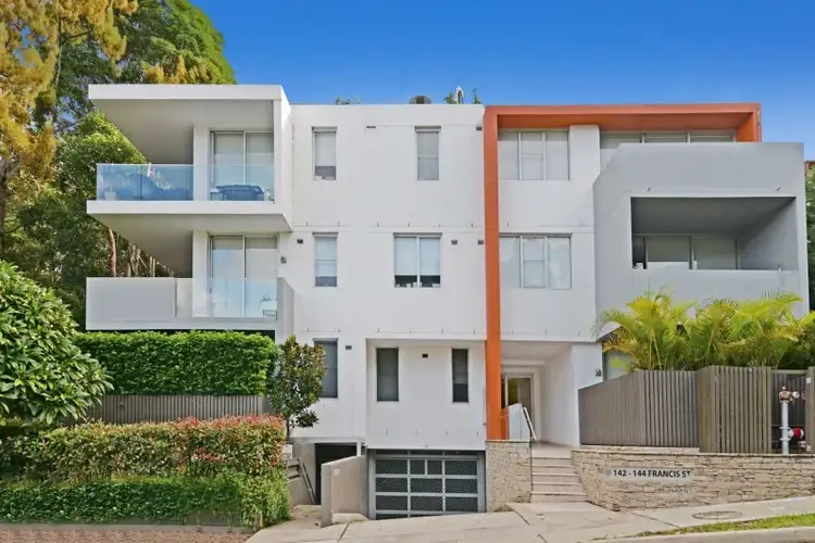 Fifth view of Homely apartment listing, 4/142-144 Francis Street, Bondi Beach NSW 2026