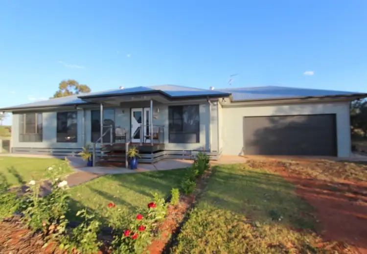 90 Caviar Drive, Charleville QLD 4470