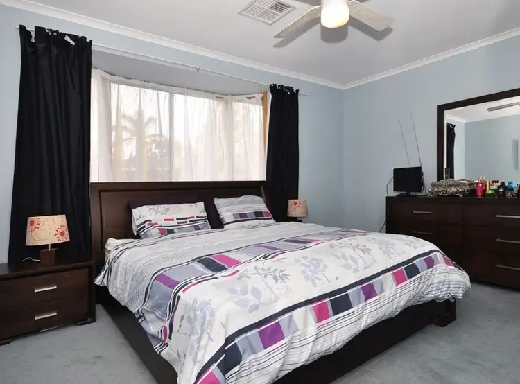 Sixth view of Homely house listing, 32 St Andrews Way, Morphett Vale SA 5162