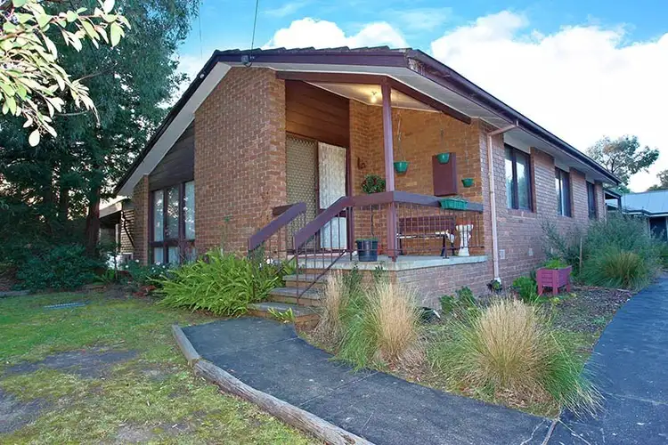 Main view of Homely unit listing, 11 Raymond Avenue, Langwarrin VIC 3910