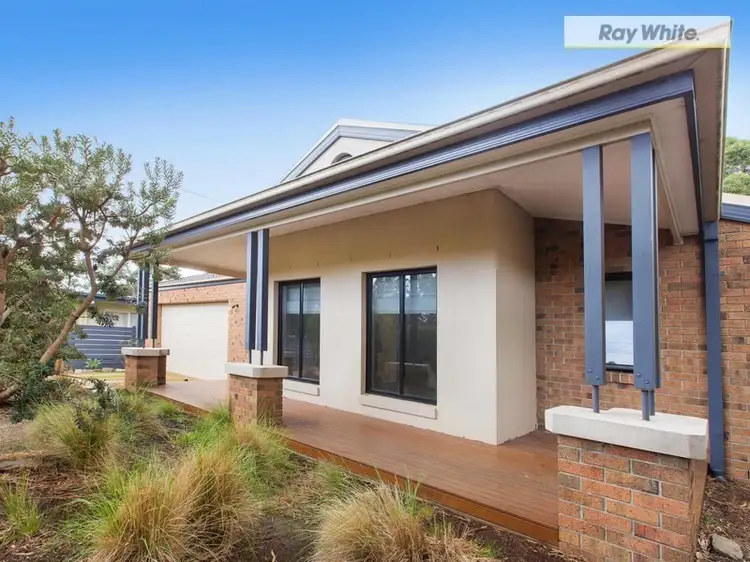 101 Rainier Avenue, Dromana VIC 3936