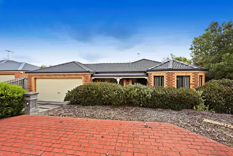 21 Cedarville Close, Highton VIC 3216