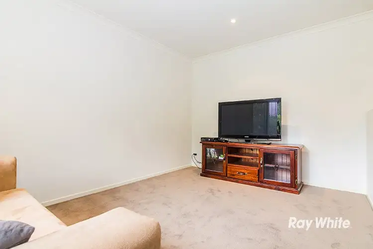 Fourth view of Homely house listing, 2 Greenview Court, Cranbourne North VIC 3977