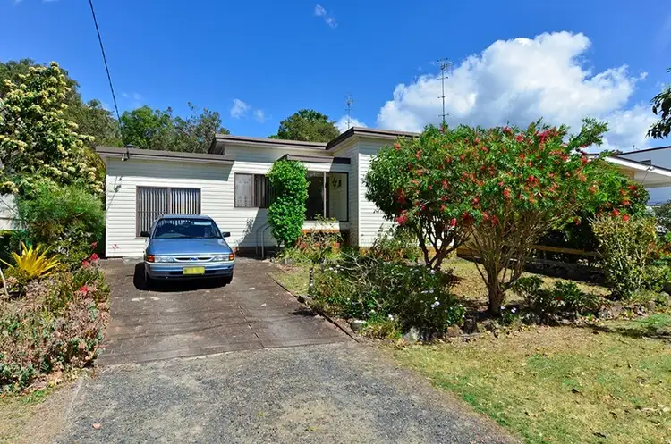 10 Kahibah Road, Umina Beach NSW 2257