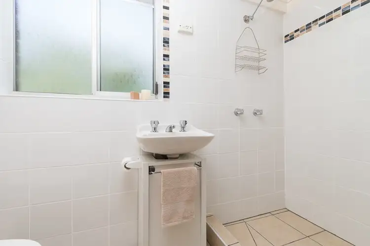 Sixth view of Homely house listing, 104 Mingera Street, Mansfield QLD 4122
