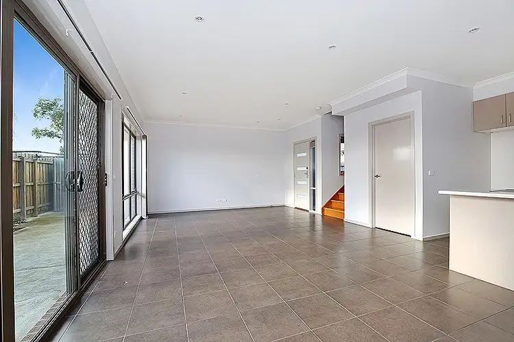Fourth view of Homely townhouse listing, 2/7 Huskisson Avenue, Lalor VIC 3075