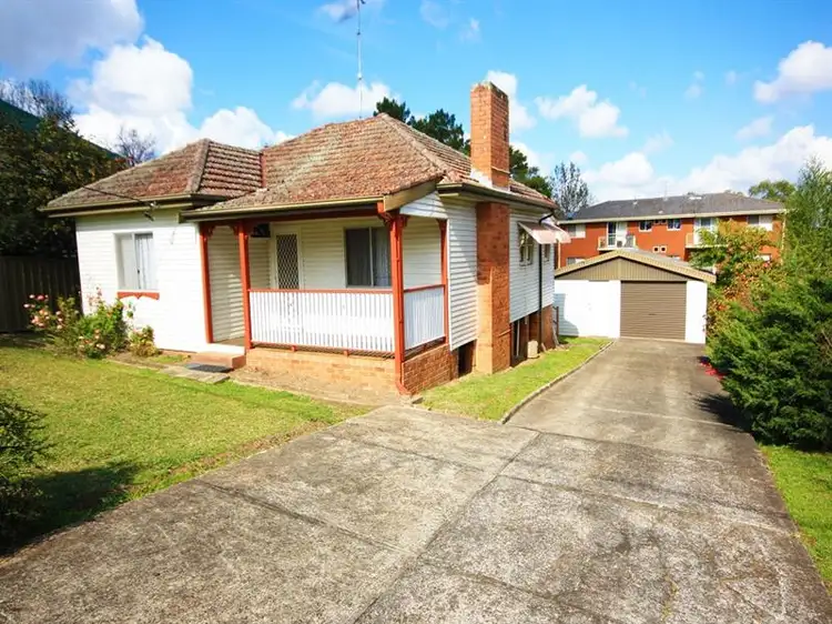 9 Sturt Street, Campbelltown NSW 2560