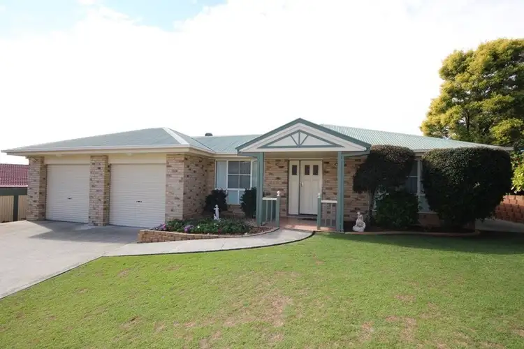 8 Rosslea Court, Banora Point NSW 2486
