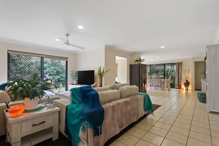 17 Applegum Street, Noosaville QLD 4566