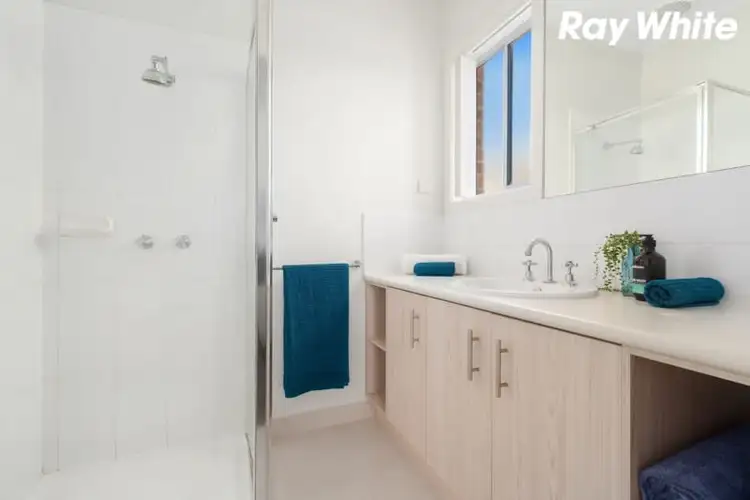 Fourth view of Homely house listing, 35 Edgeware Close, Pakenham VIC 3810