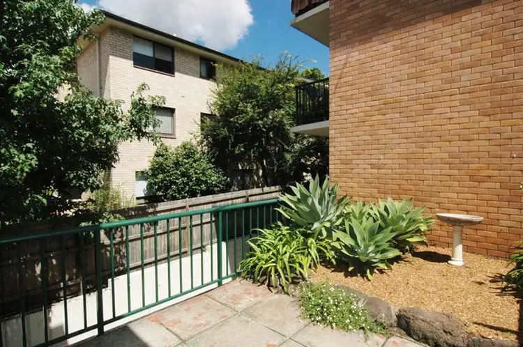 4/44 Burdett Street, Hornsby NSW 2077
