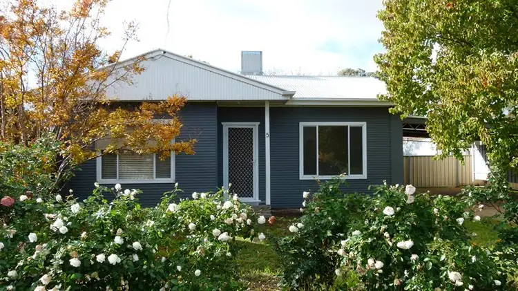 5 Facey Street, Forbes NSW 2871
