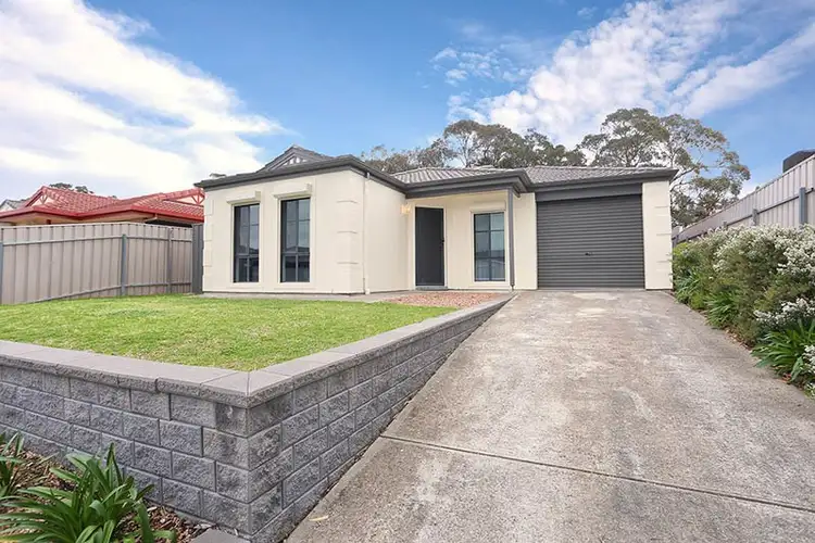 22 Dorrien Avenue, Woodcroft SA 5162