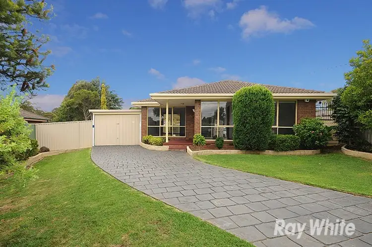 45 Corhanwarrabul Close, Rowville VIC 3178