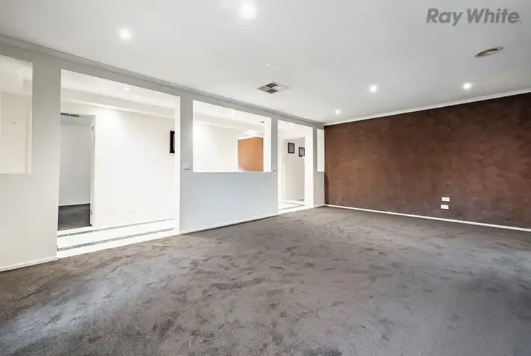 Fourth view of Homely house listing, 5 Tulip Court, Hillside VIC 3037