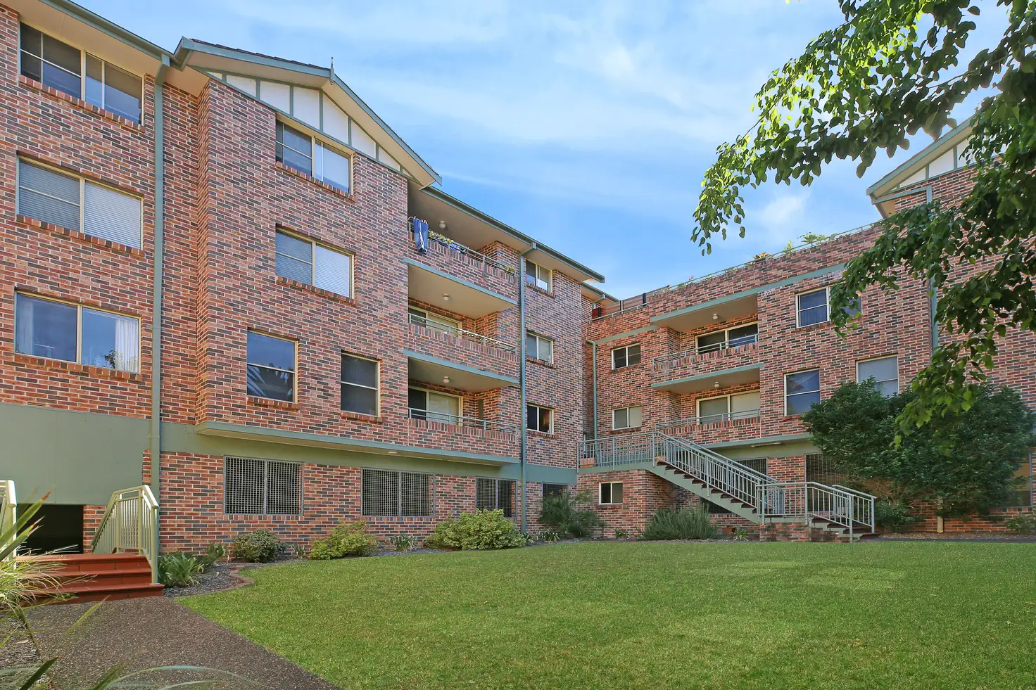 Main view of Homely unit listing, 10/14-18 Railway Crescent, Jannali NSW 2226