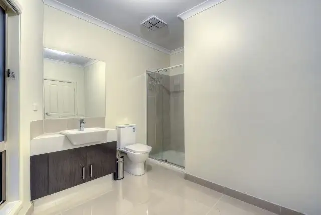 Fifth view of Homely townhouse listing, 1/213-215 Albert Street, Reservoir VIC 3073
