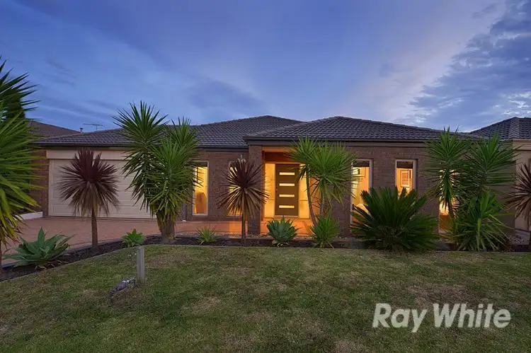 28 Melington Drive, Lyndhurst VIC 3975