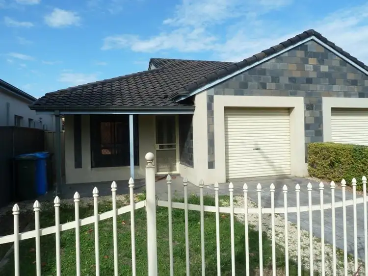 Main view of Homely townhouse listing, 2/26 Anthony Street, Mount Gambier SA 5290