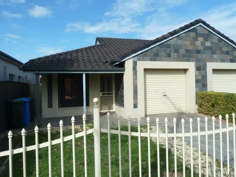 Main view of Homely townhouse listing, 2/26 Anthony Street, Mount Gambier SA 5290