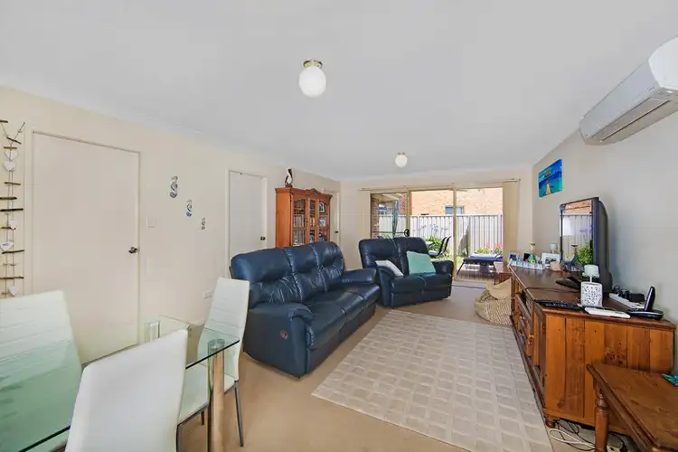 Second view of Homely house listing, 3/27 Lorraine Avenue, Berkeley Vale NSW 2261