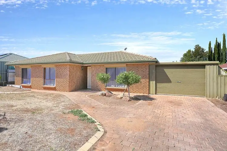 7 California Avenue, Craigmore SA 5114