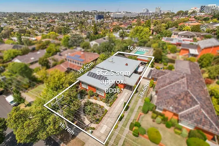 10 Winston Drive, Doncaster VIC 3108