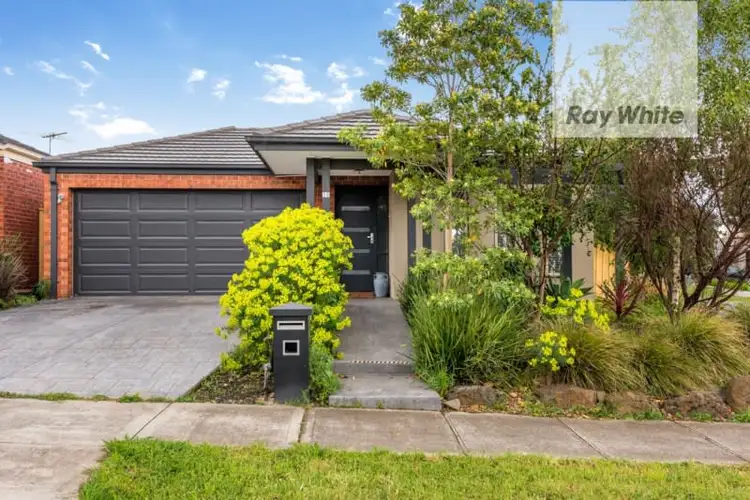 10 Moffat Drive, Lalor VIC 3075