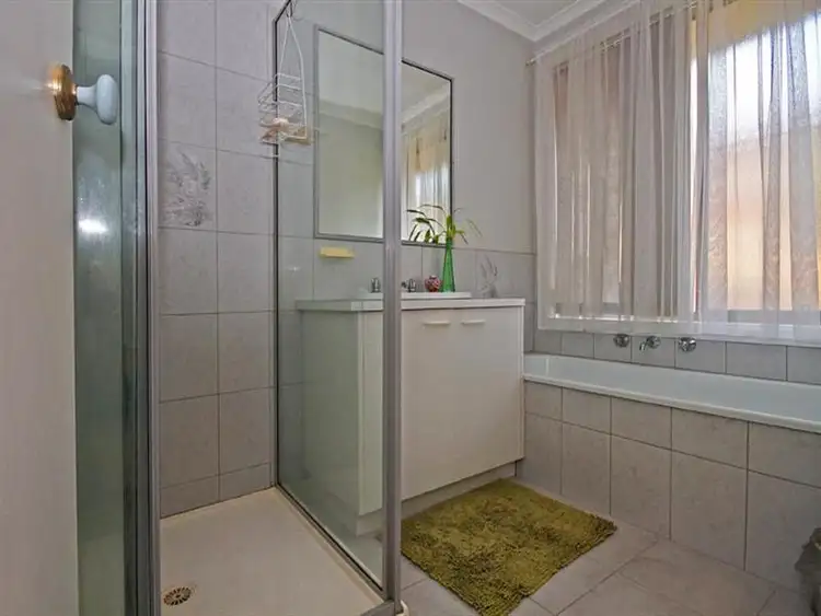 Sixth view of Homely unit listing, 4/31 Broadway, Bonbeach VIC 3196